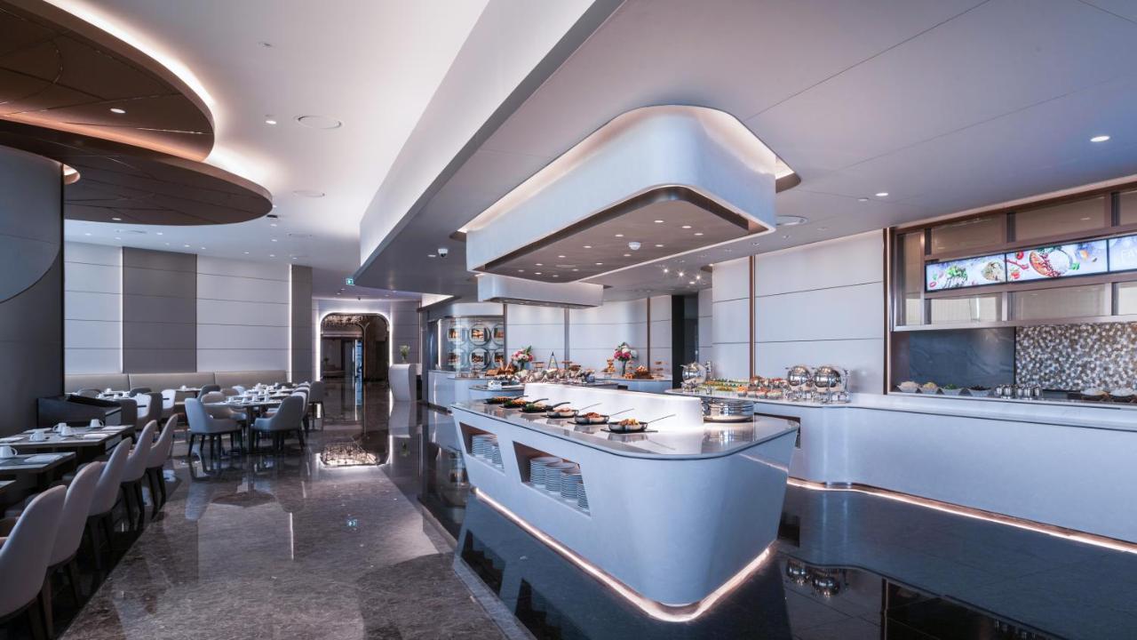 Grande Centre Point Space 芭達亞 外观 照片 The buffet at the lounge