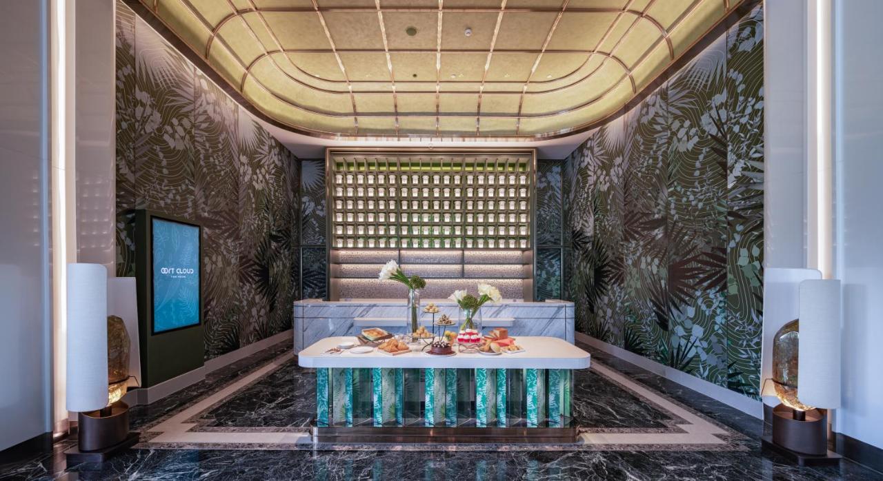 Grande Centre Point Space 芭達亞 外观 照片 The lobby of the hotel